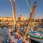 Lalou Piscine Trois A Fréjus