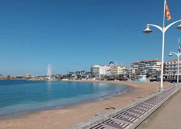 Jolie Lalou Côte D'azur Trois Villa Fréjus